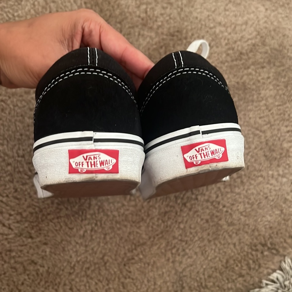 Vans - Picture 4 of 8
